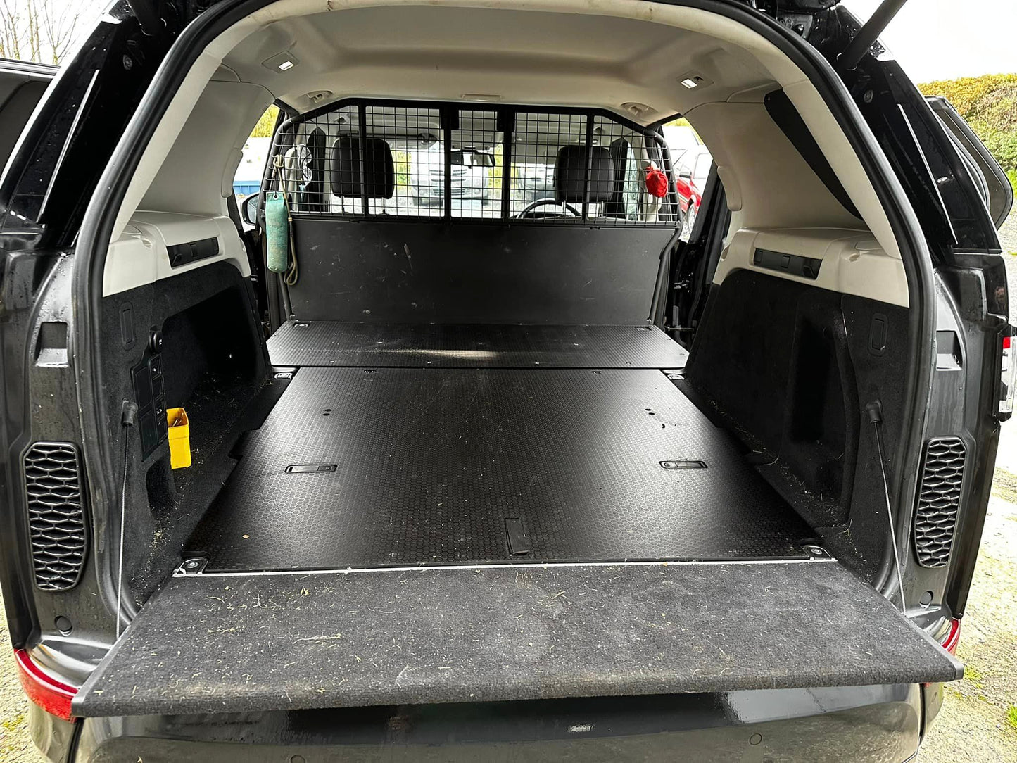 Discovery 5 Commercial Drawer and Floor System